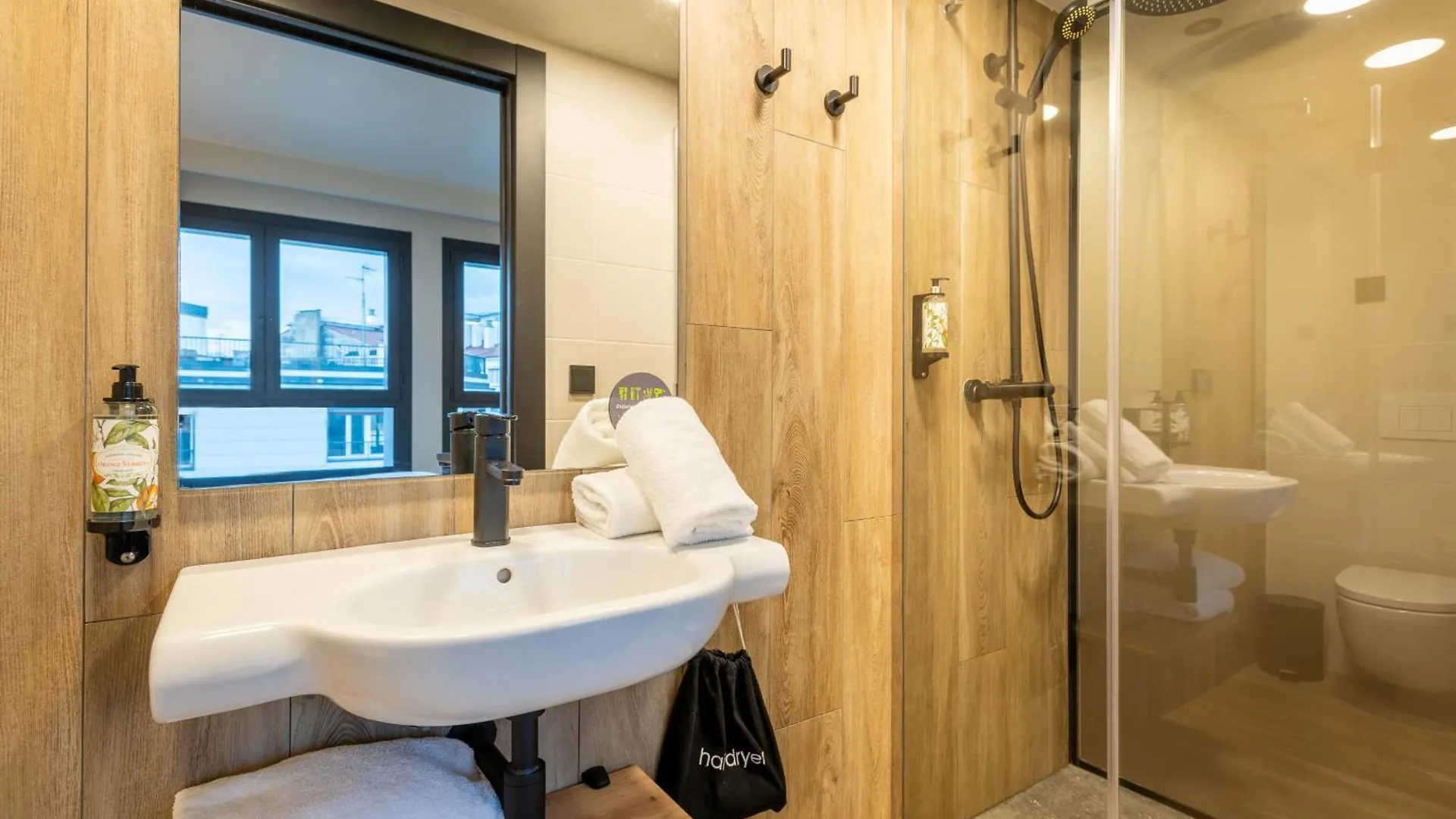 **  Leonardo Boutique Hotel San Sebastián Spanien